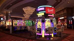Tampilan live casino dengan dealer profesional dan suasana interaktif